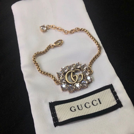 Good Diamond Design Earrings/ Bracelet/Necklace (Set)