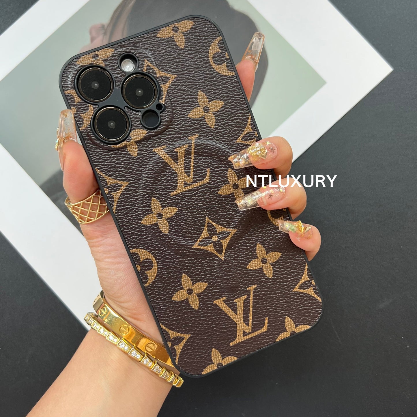 Traditional Design Phone Case (Magsafe)