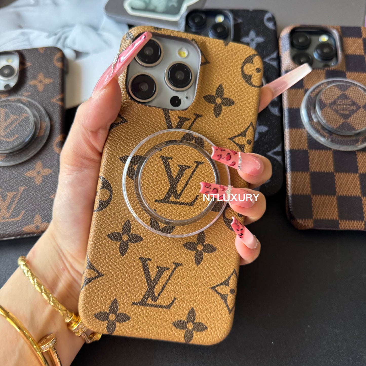 Traditional Love Phone Case with MagSafe Holder For iPhone (Yellow Love)