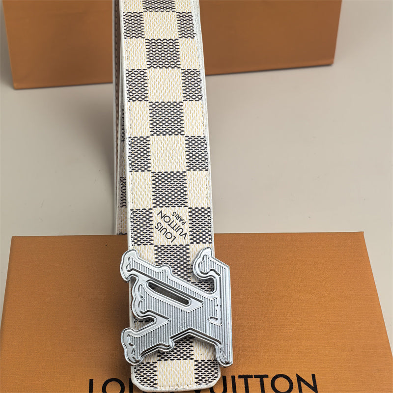 Horizontal Textured Buckle Belt (White Latticed)