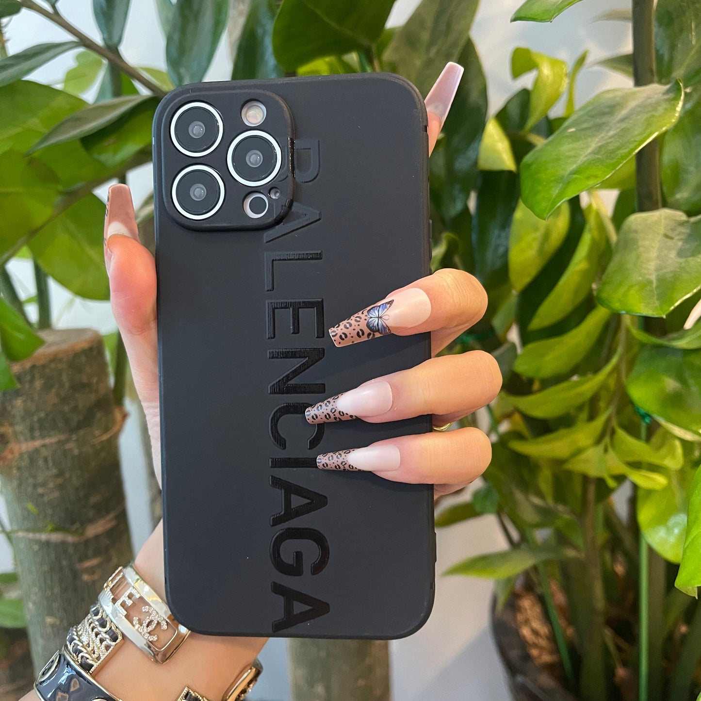 Black Trendy Phone Case ( Cute B)