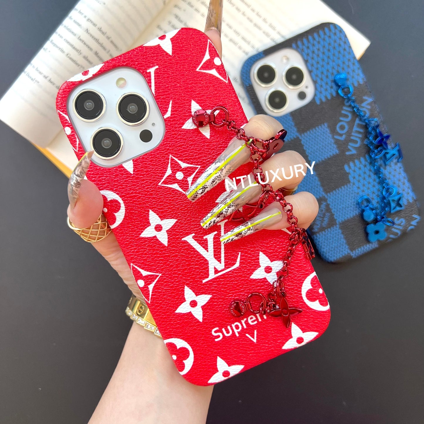 Chic Love Girl Phone Case with Waistband