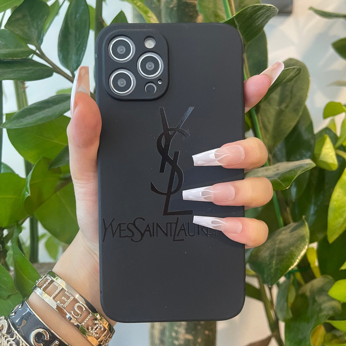 Coque de téléphone noire tendance
