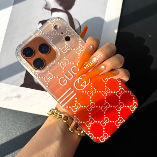 Coque de téléphone orange (bonne)