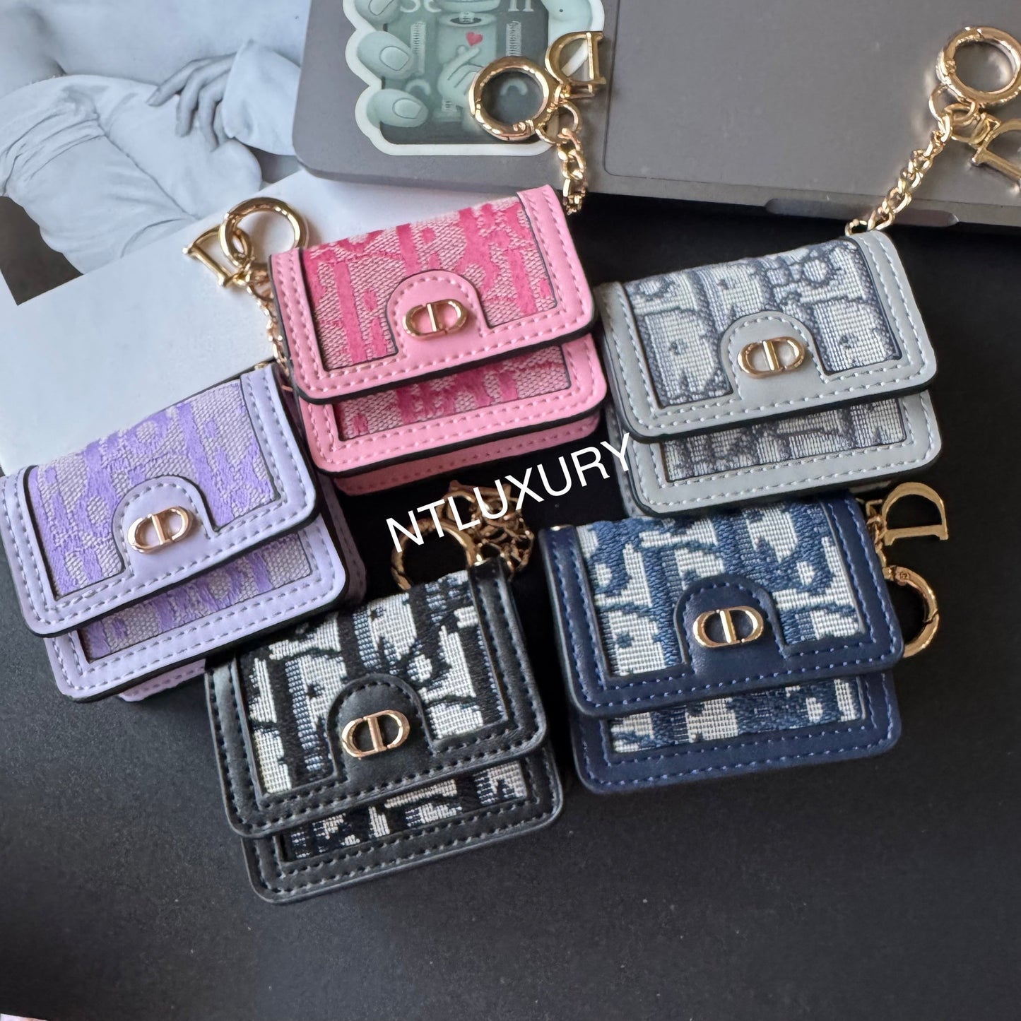 CD Design Airpods Case (Universal)