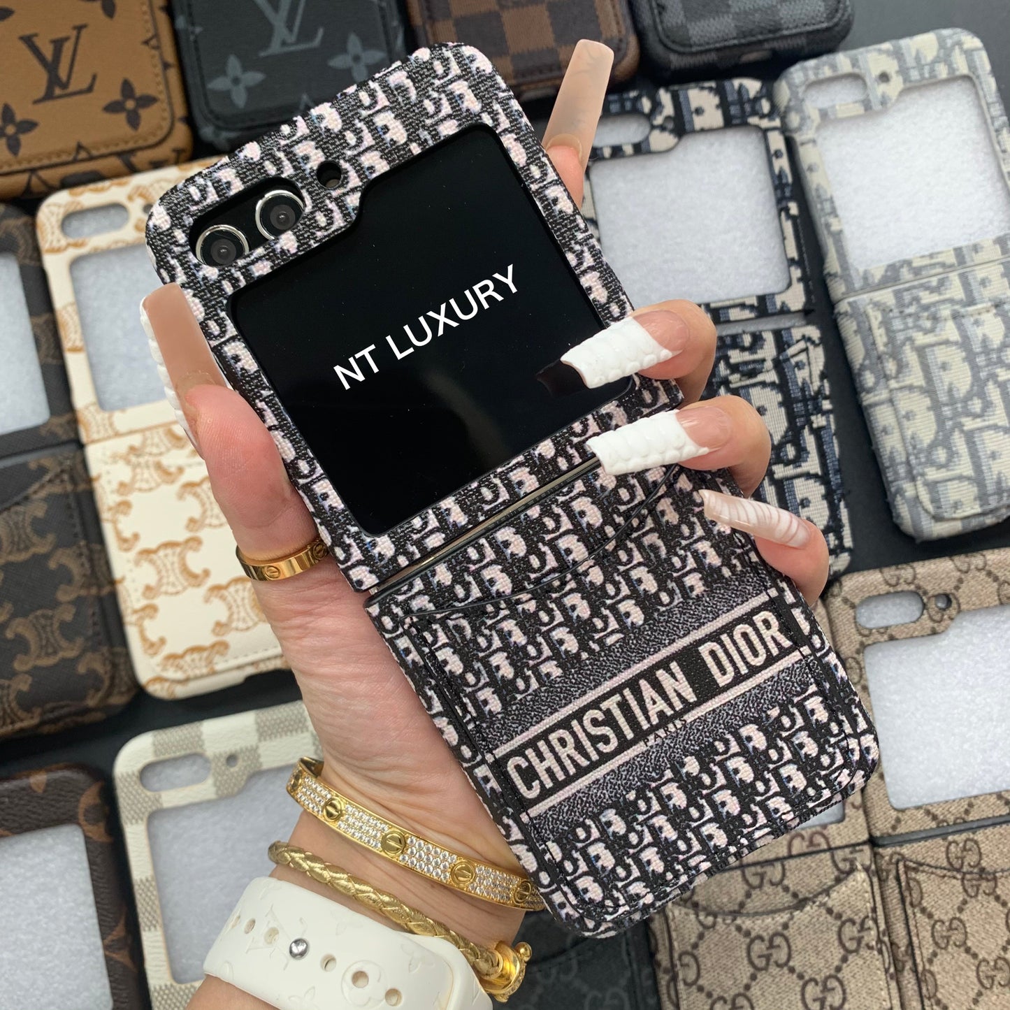 Vintage Floral Case For Z-Flip Series with Pocket (Middle Dove)