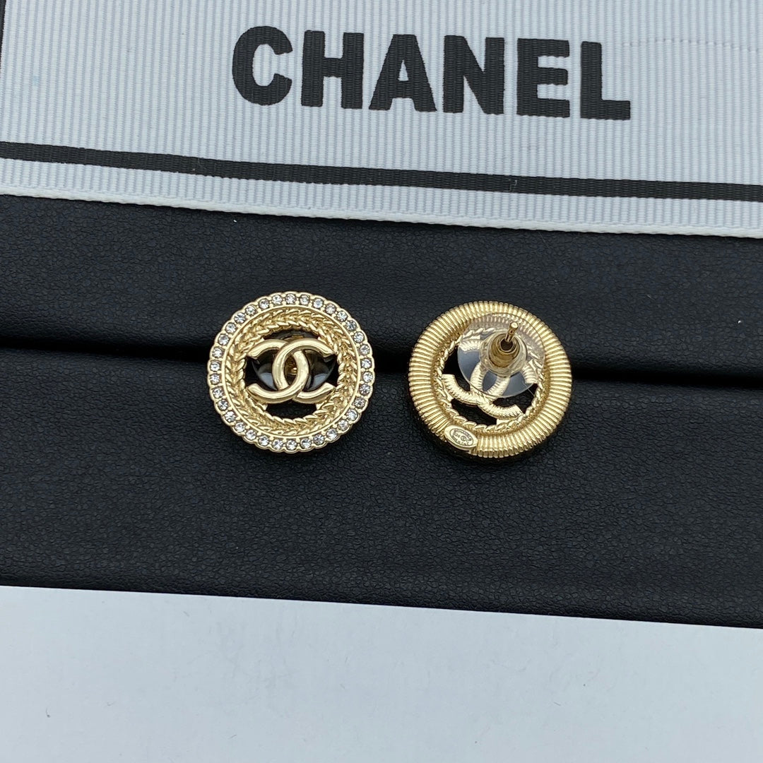 Circle Coco Girl Earrings Stud