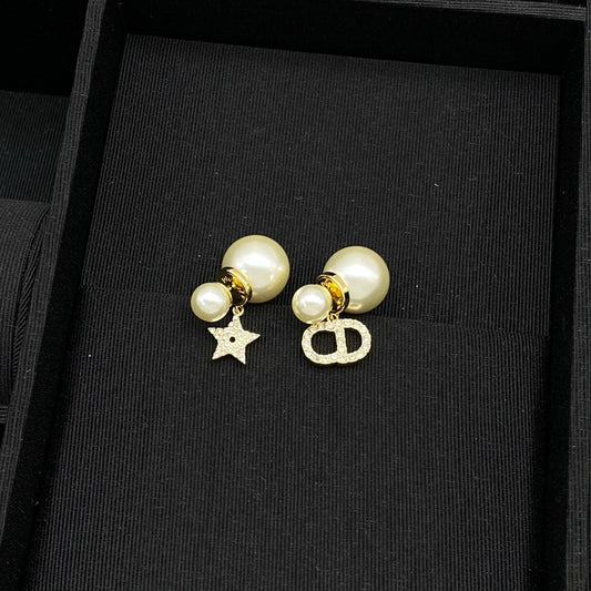 Elegant Girl Dove Pearl Earrings