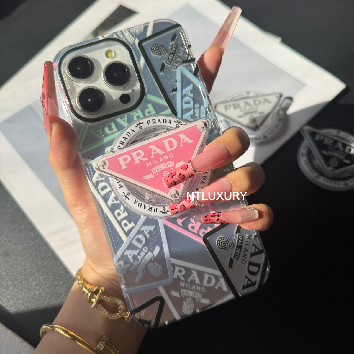 Coque iPhone Motif PP avec Support Magsafe