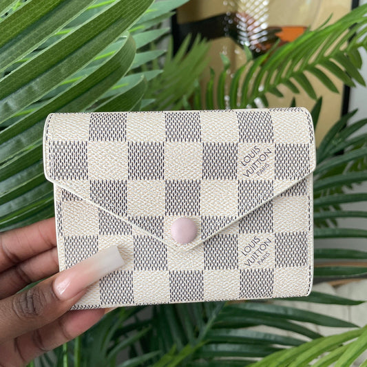 Short White/ Pink Checkered Full Wallet *comes with box*