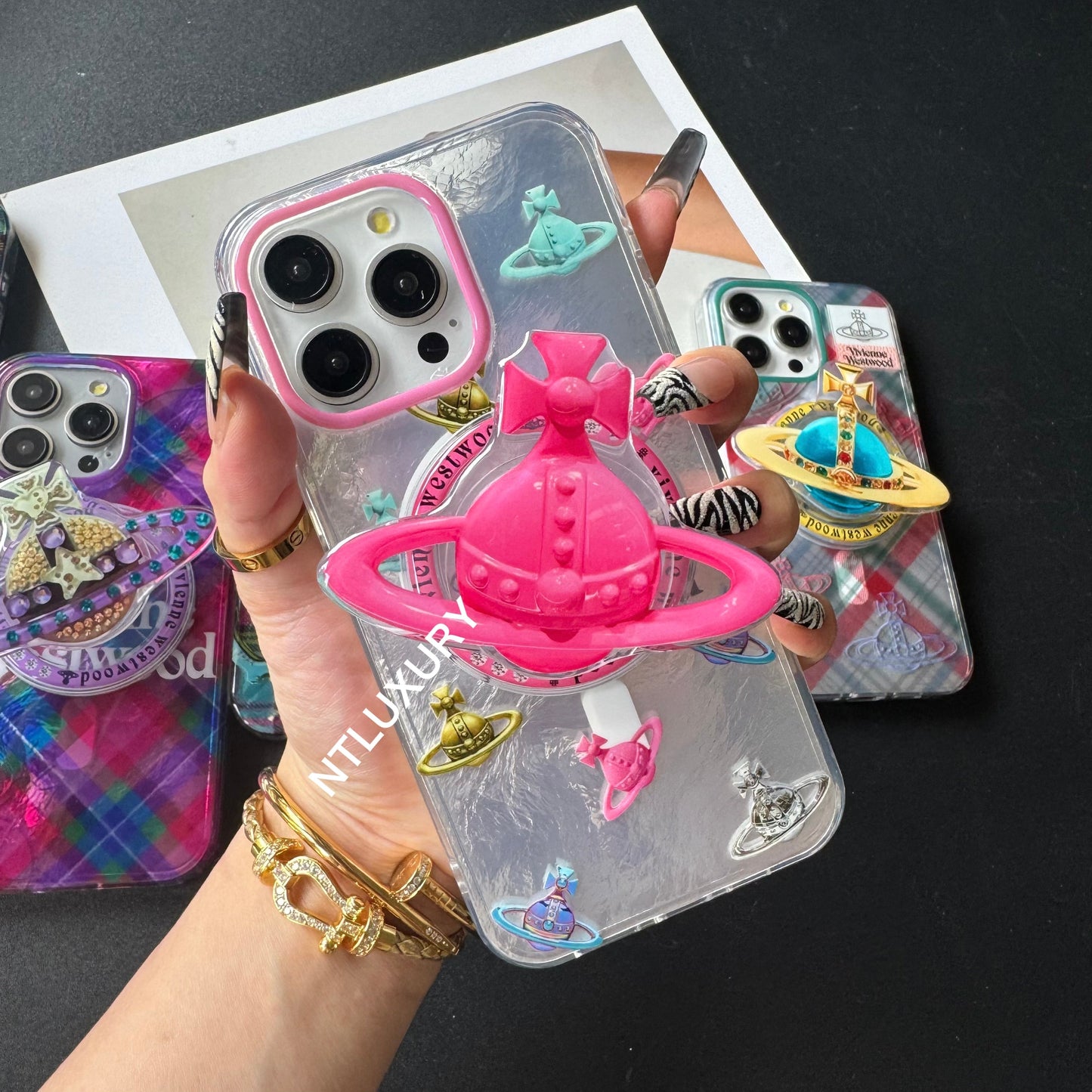 Latticed West Woo iPhone Case with MageSafe Holder