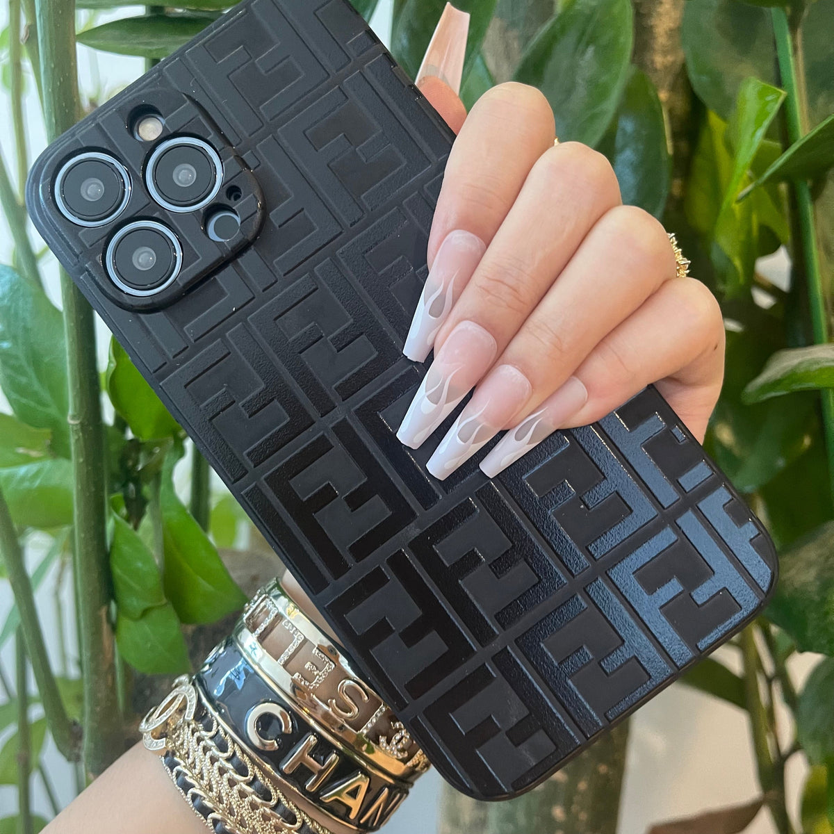 Coque de téléphone noire tendance (fantaisie)