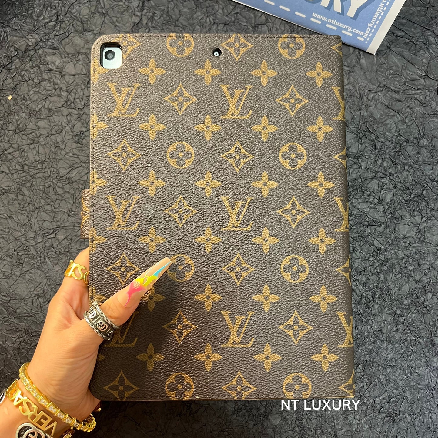 Cute Fancy iPad Case (Brown Big Love)