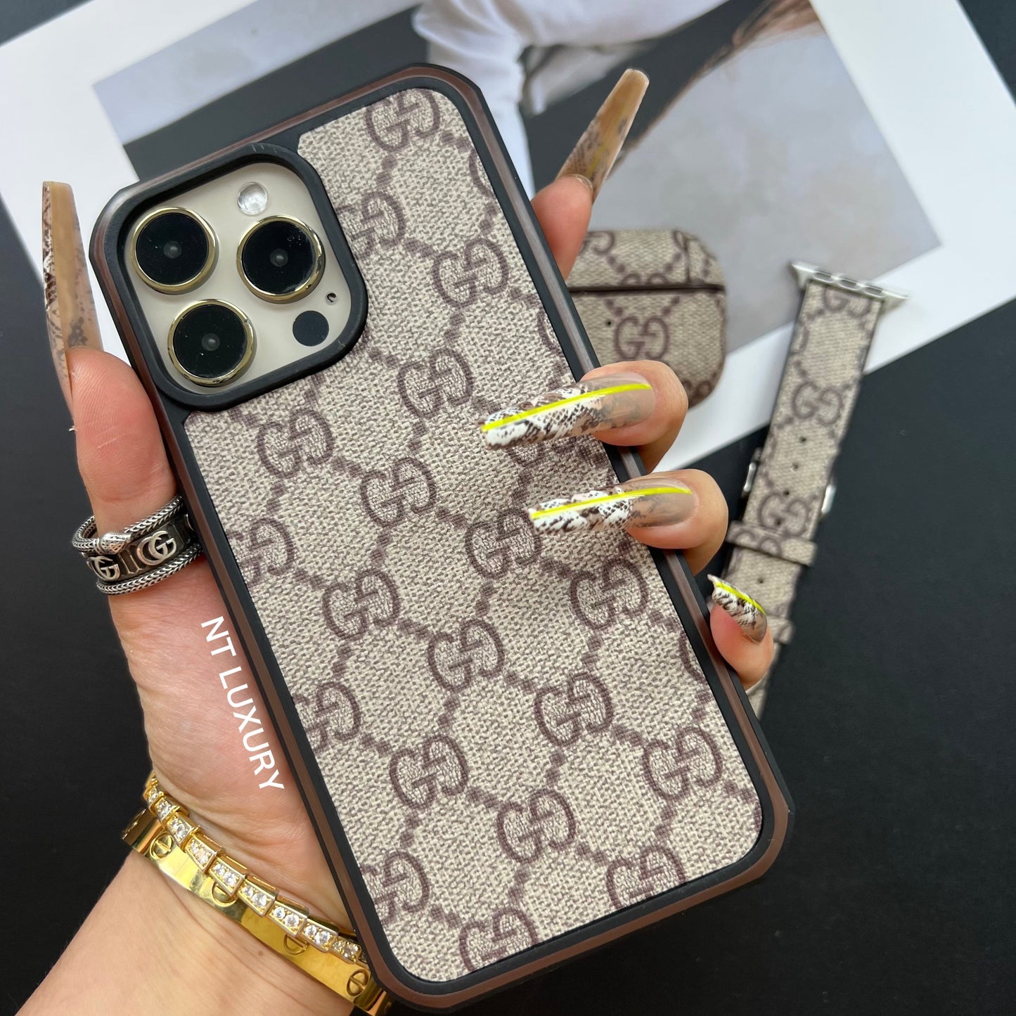 Traditional Touch Airpods Case (G)