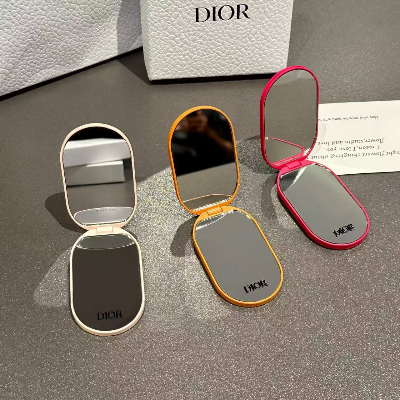 Dove Mirror Holder (With Exquisite Packaging)