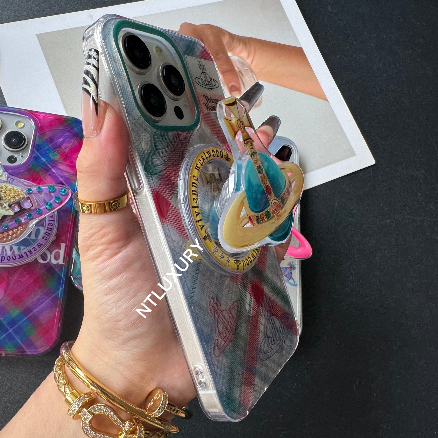 Latticed West Woo iPhone Case with MageSafe Holder