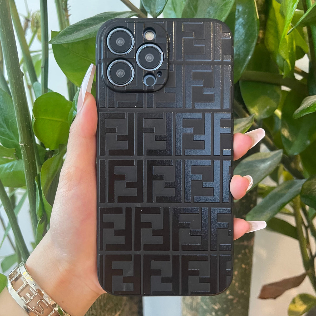 Coque de téléphone noire tendance (fantaisie)