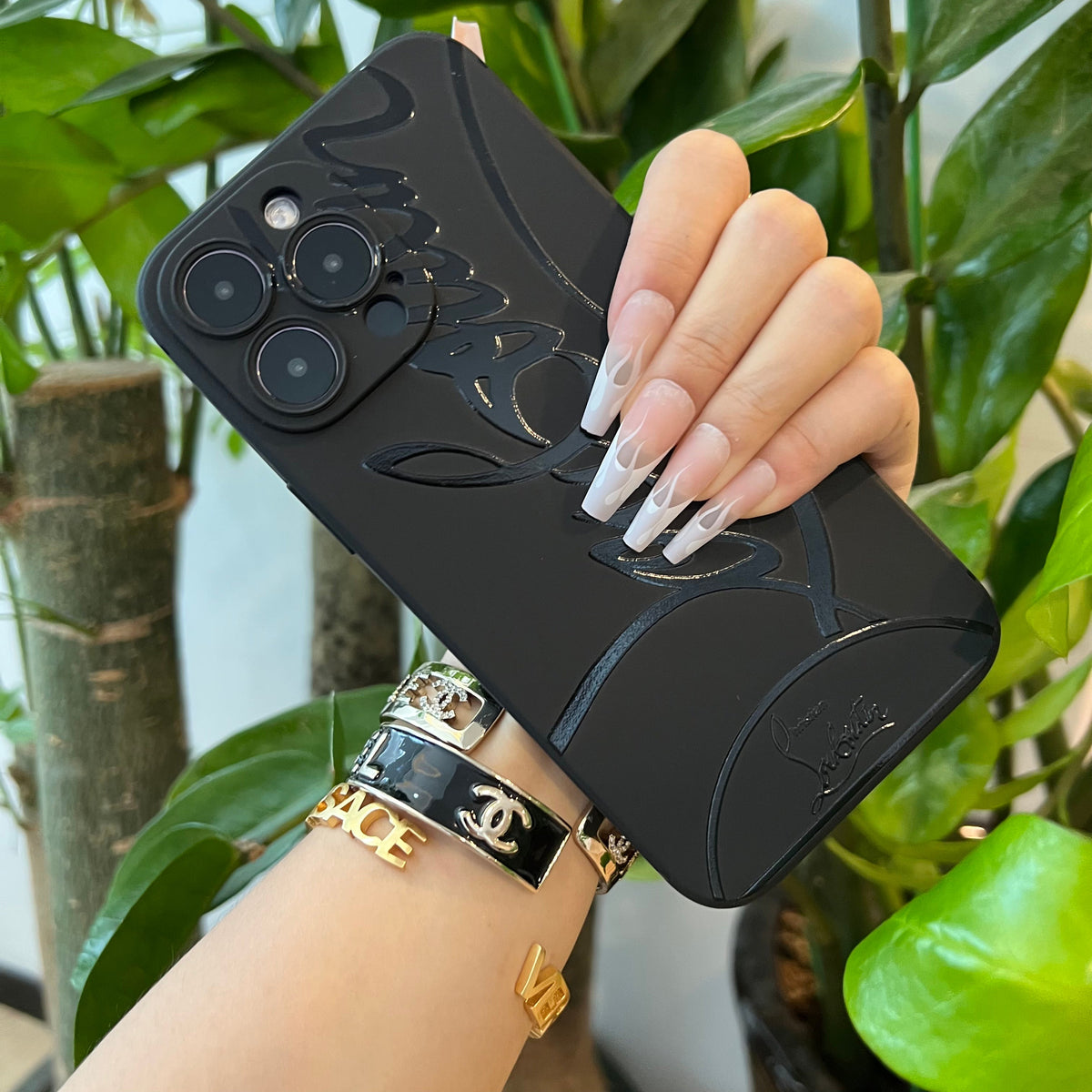 Coque de téléphone noire tendance (LBT)