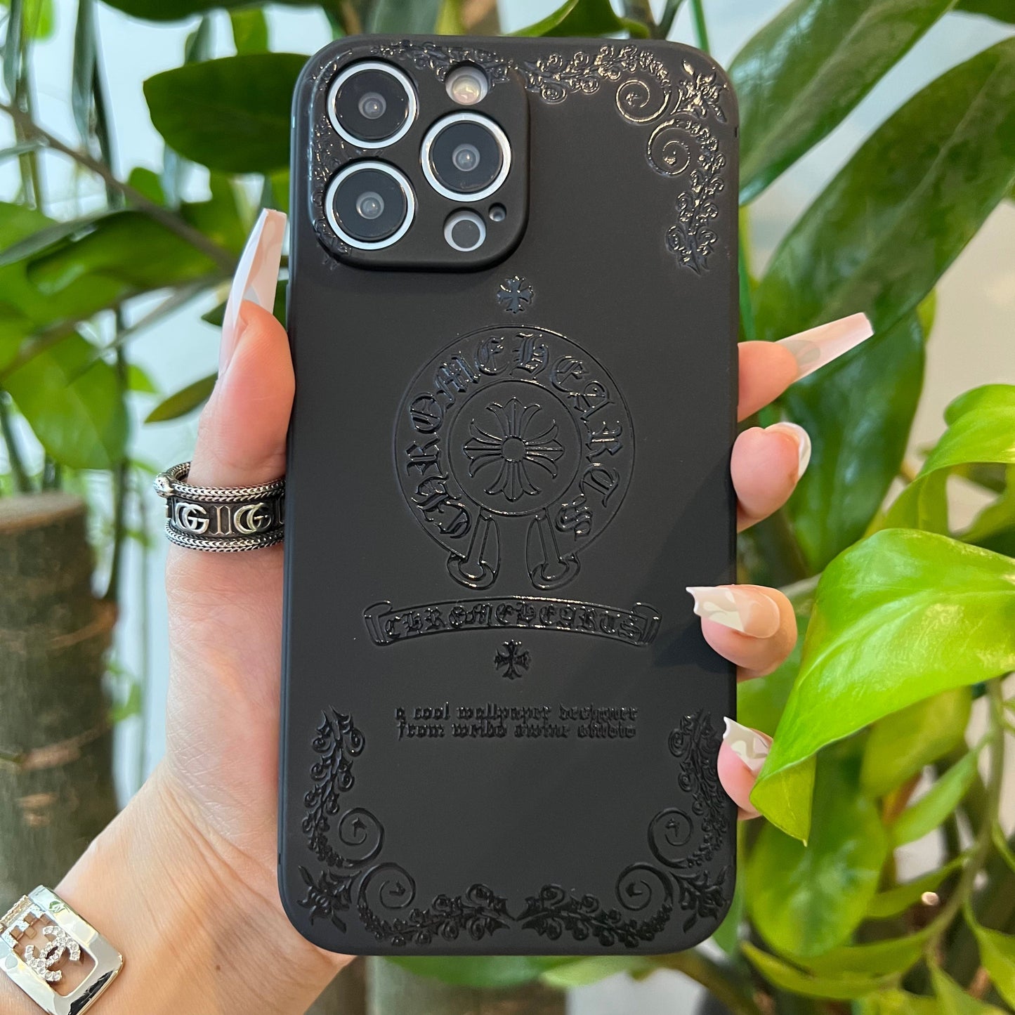 Black Trendy Phone Case ( Middle Heart)