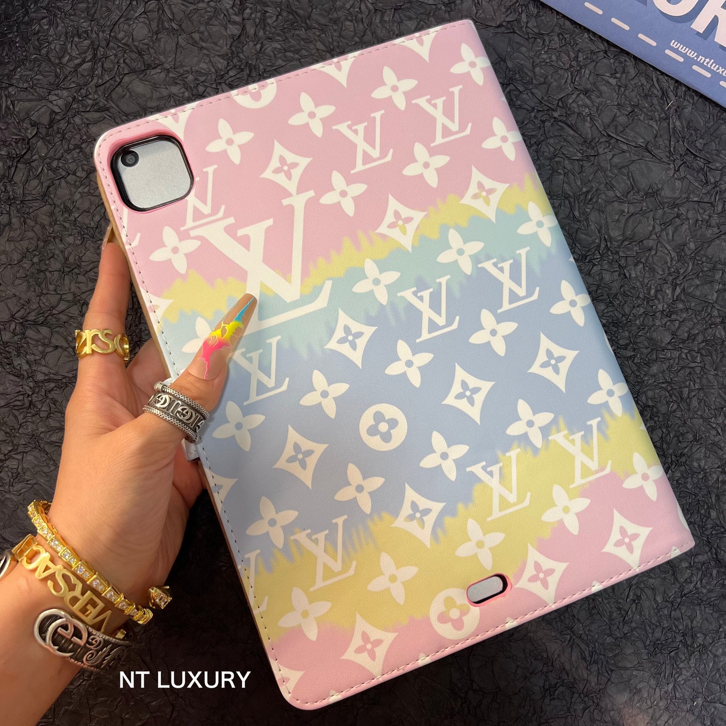 Cute Fancy iPad Case (Ombre Love)