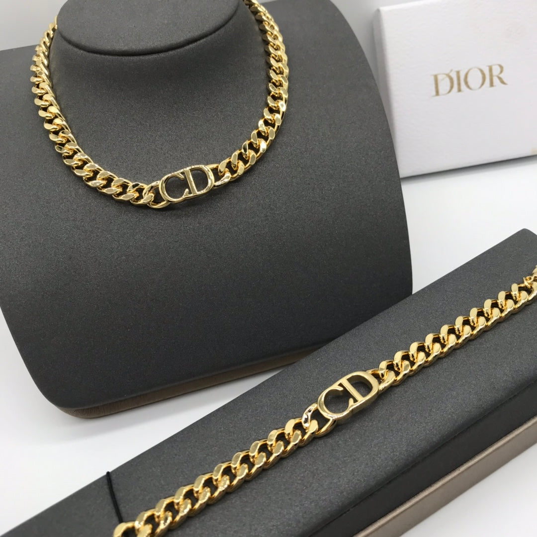 Dove Gold Chain Design Necklace & Bracelet 2 Set