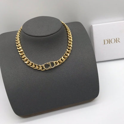 Set di 2 gioielli Dove: collana e bracciale con design a catena in oro