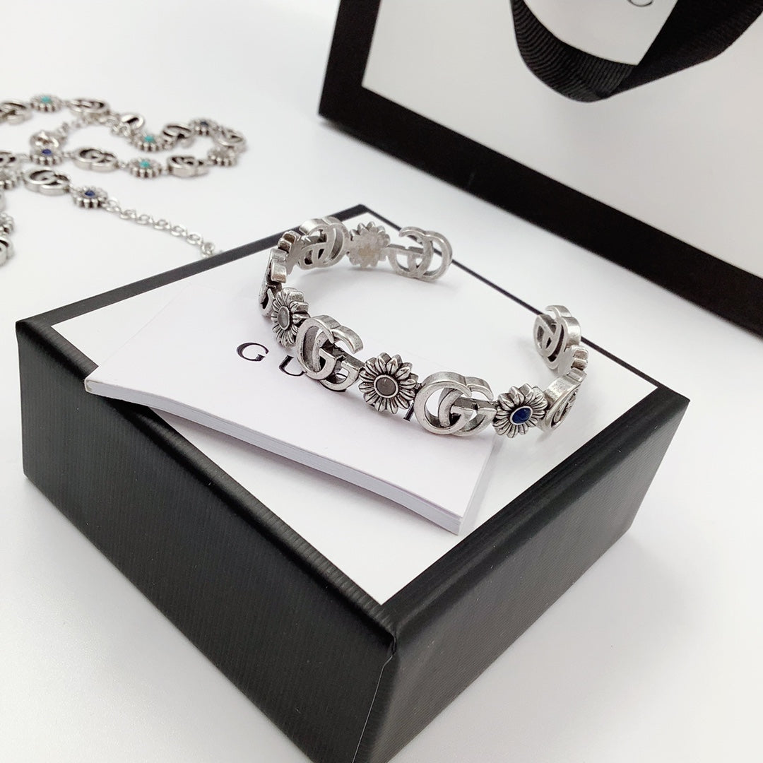Good Daisy Design Earrings & Bracelet & Necklace 5 Set