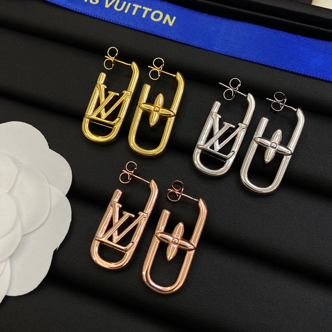 Love Cute Fine Earrings Hoop