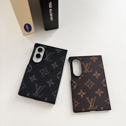 Traditional Floral Design For Z Flip&Fold Series