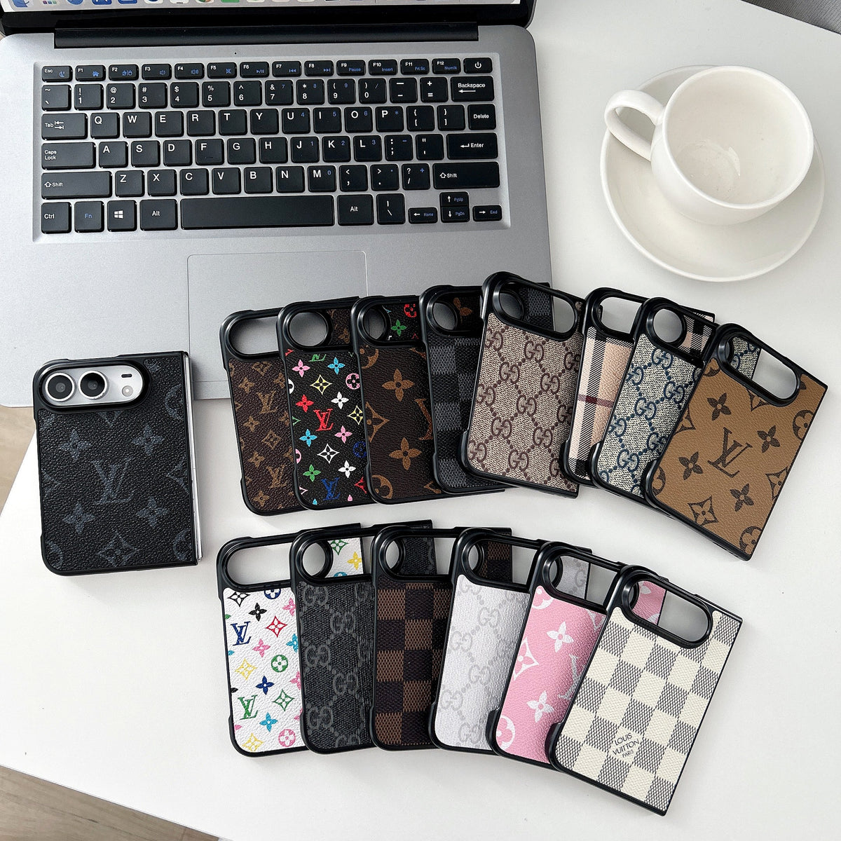 Traditional Design Phone Case For iPhone Duo