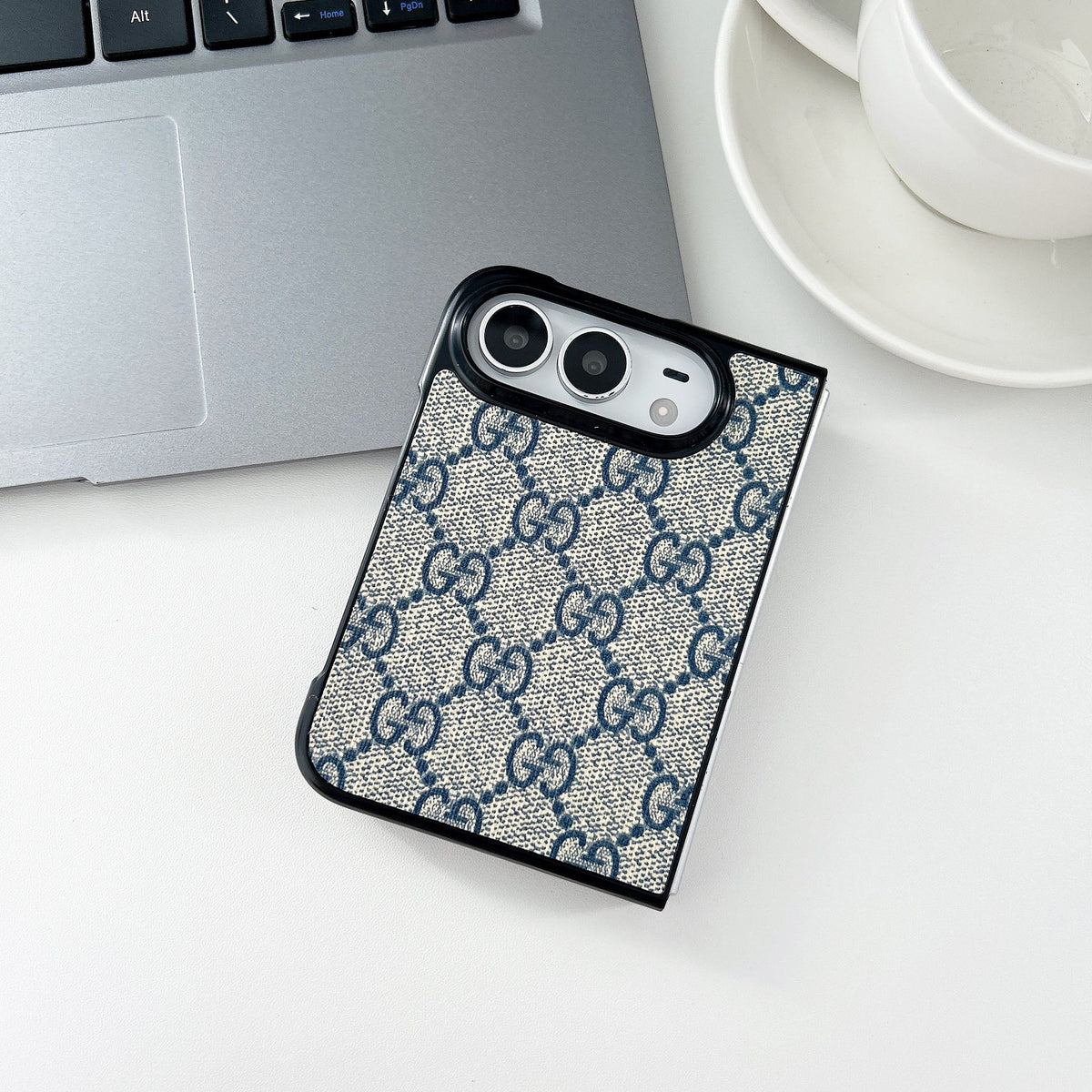 Traditional Design Phone Case For iPhone Duo