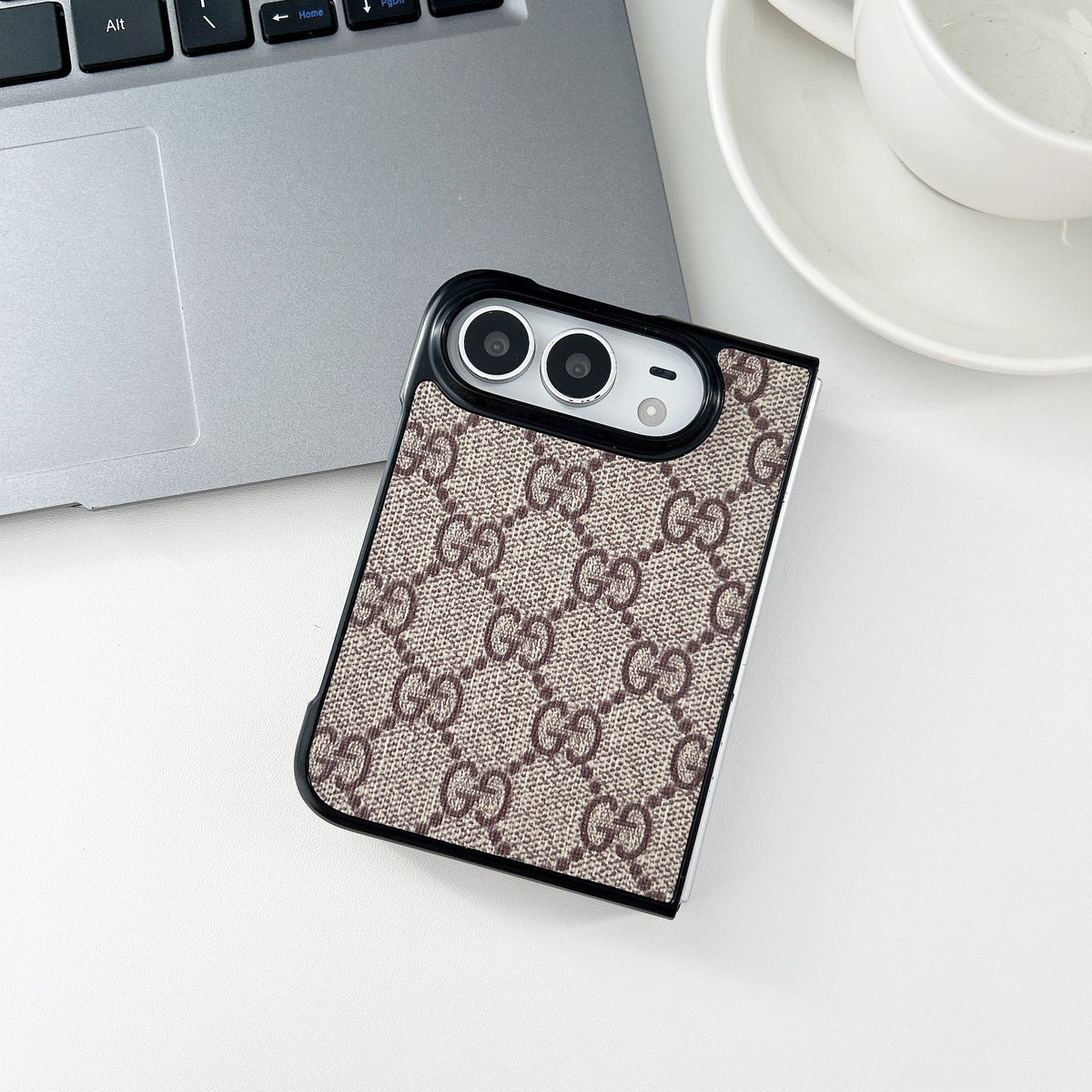 Traditional Design Phone Case For iPhone Duo