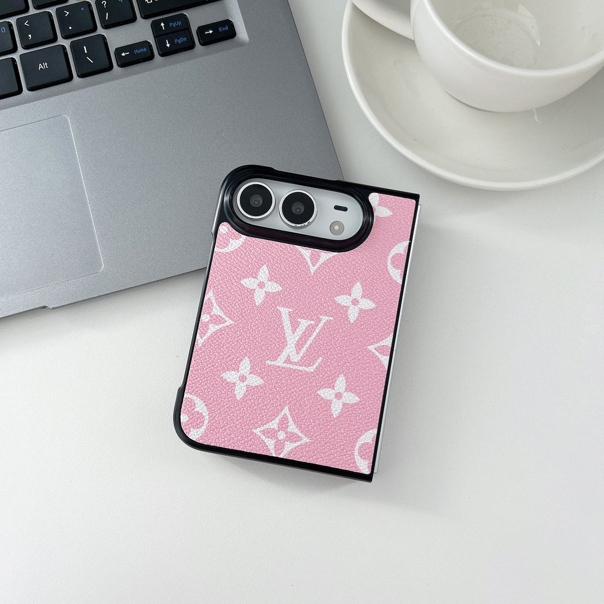 Traditional Design Phone Case For iPhone Duo