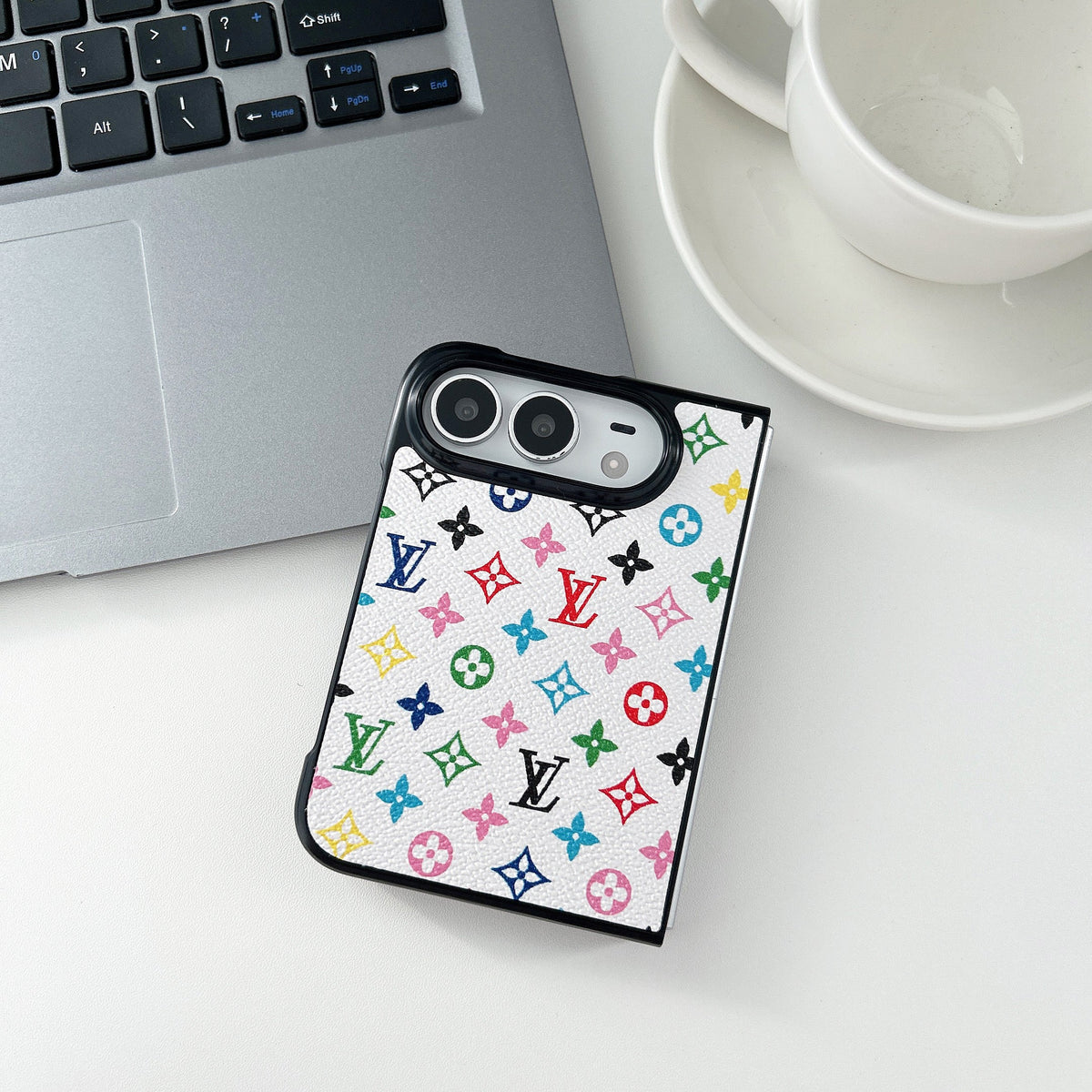 Traditional Design Phone Case For iPhone Duo