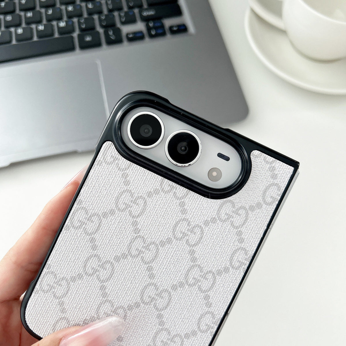 Traditional Design Phone Case For iPhone Duo