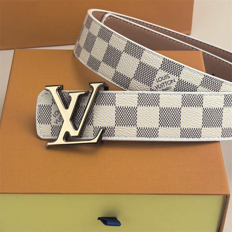 2 Color Buckle Love Belt (White Latticed)