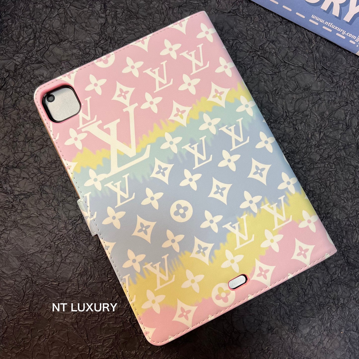 Cute Fancy iPad Case (Ombre Love)