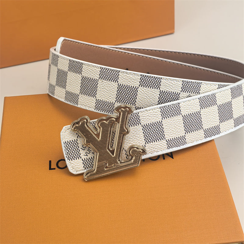 Horizontal Textured Buckle Belt (White Latticed)