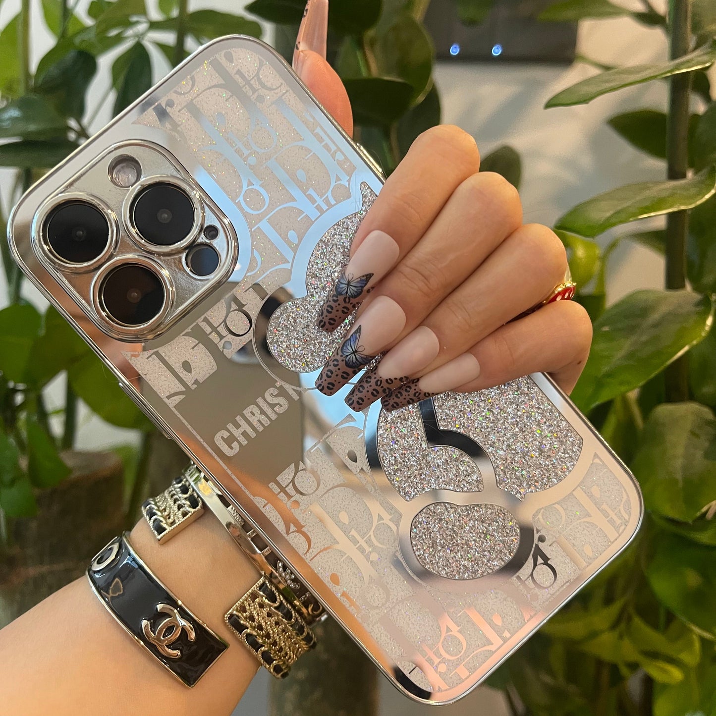 Mirror Bear Phonecase- *ONCE RECEIVED, REMOVE THE PLASTIC LAYER*