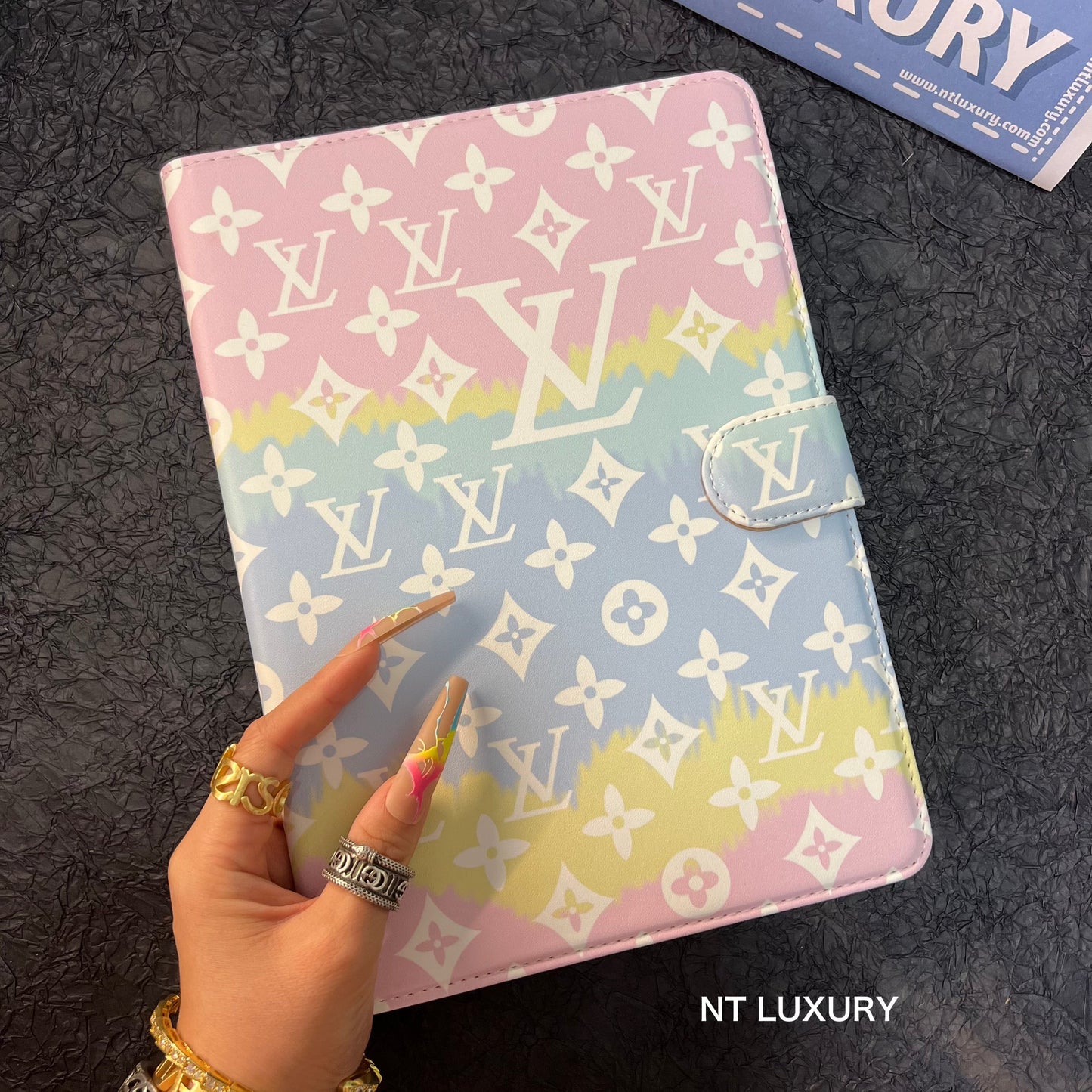 Cute Fancy iPad Case (Ombre Love)