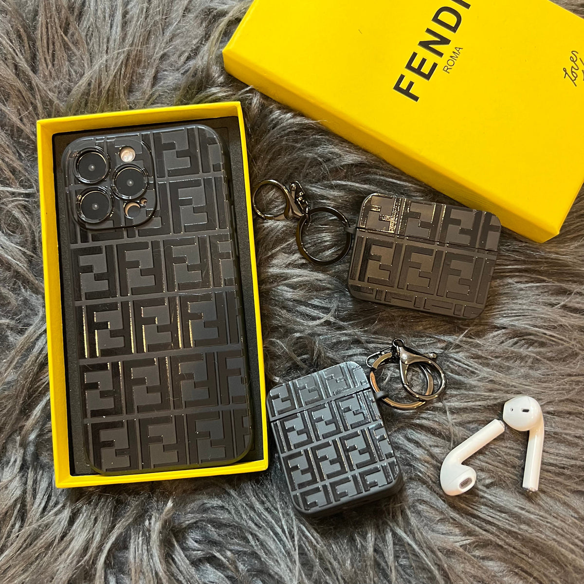 Coque de téléphone noire tendance (fantaisie)
