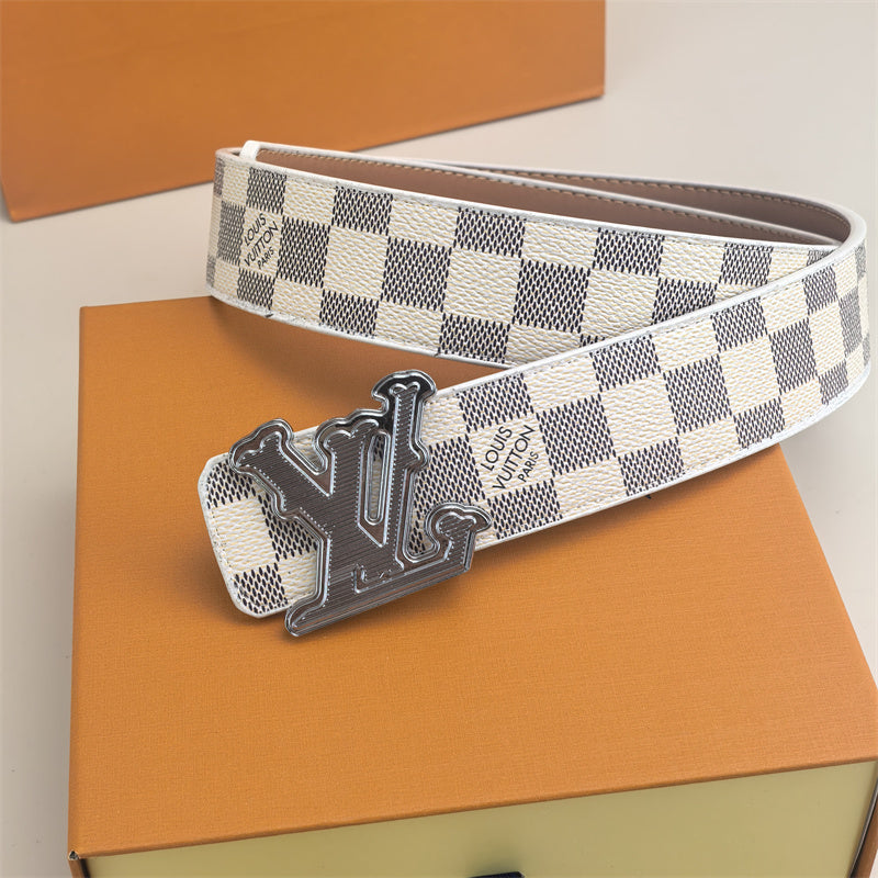 Horizontal Textured Buckle Belt (White Latticed)