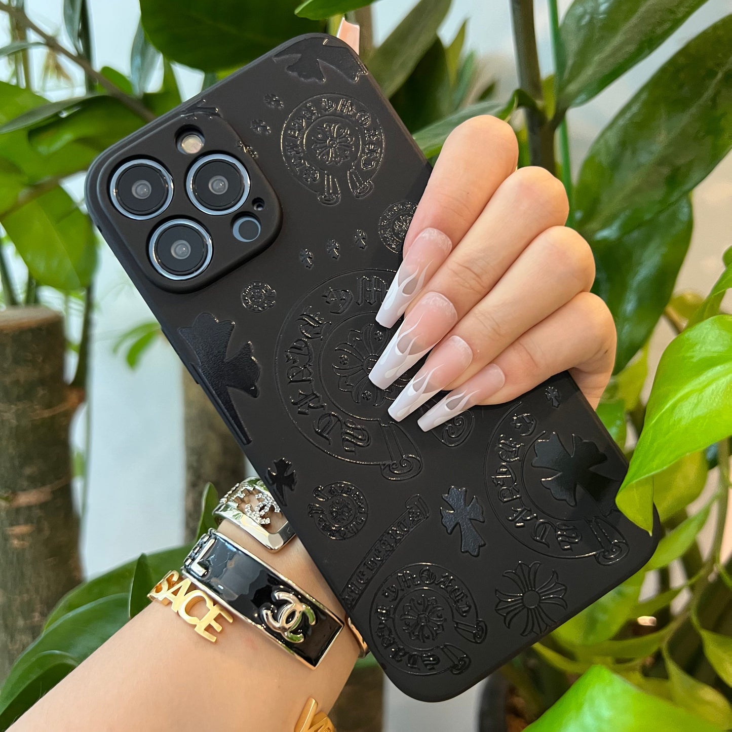 Black Trendy Phone Case ( Heart Fun )