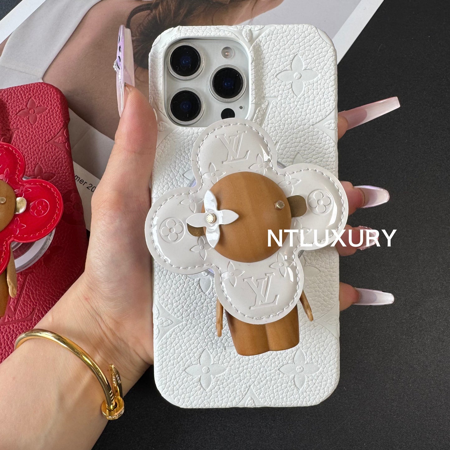 White and Red Love Design For iPhone With MagSafe Holder