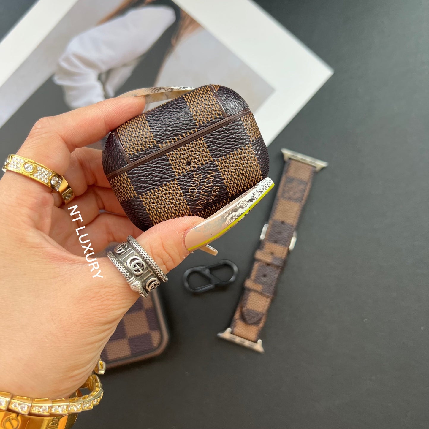 Traditional Touch Waistband For iWatch (Brown)