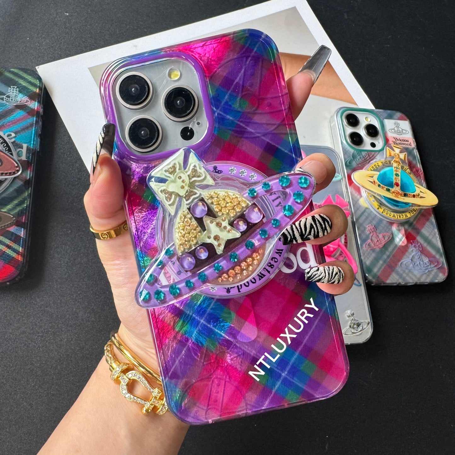 Latticed West Woo iPhone Case with MageSafe Holder
