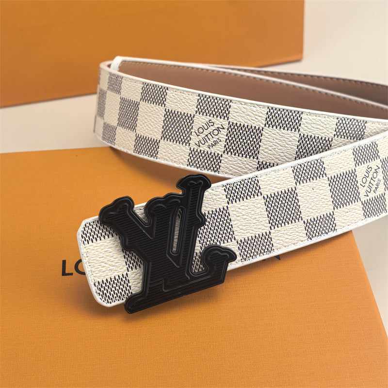 Horizontal Textured Buckle Belt (White Latticed)