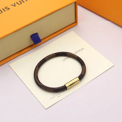 Pulsera con diseño de 4 colores