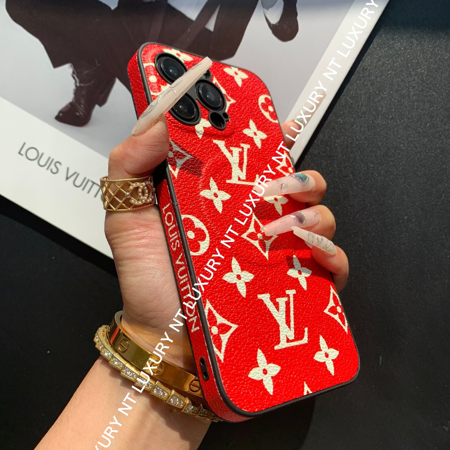 Traditional Red Phone Case (Magsafe)