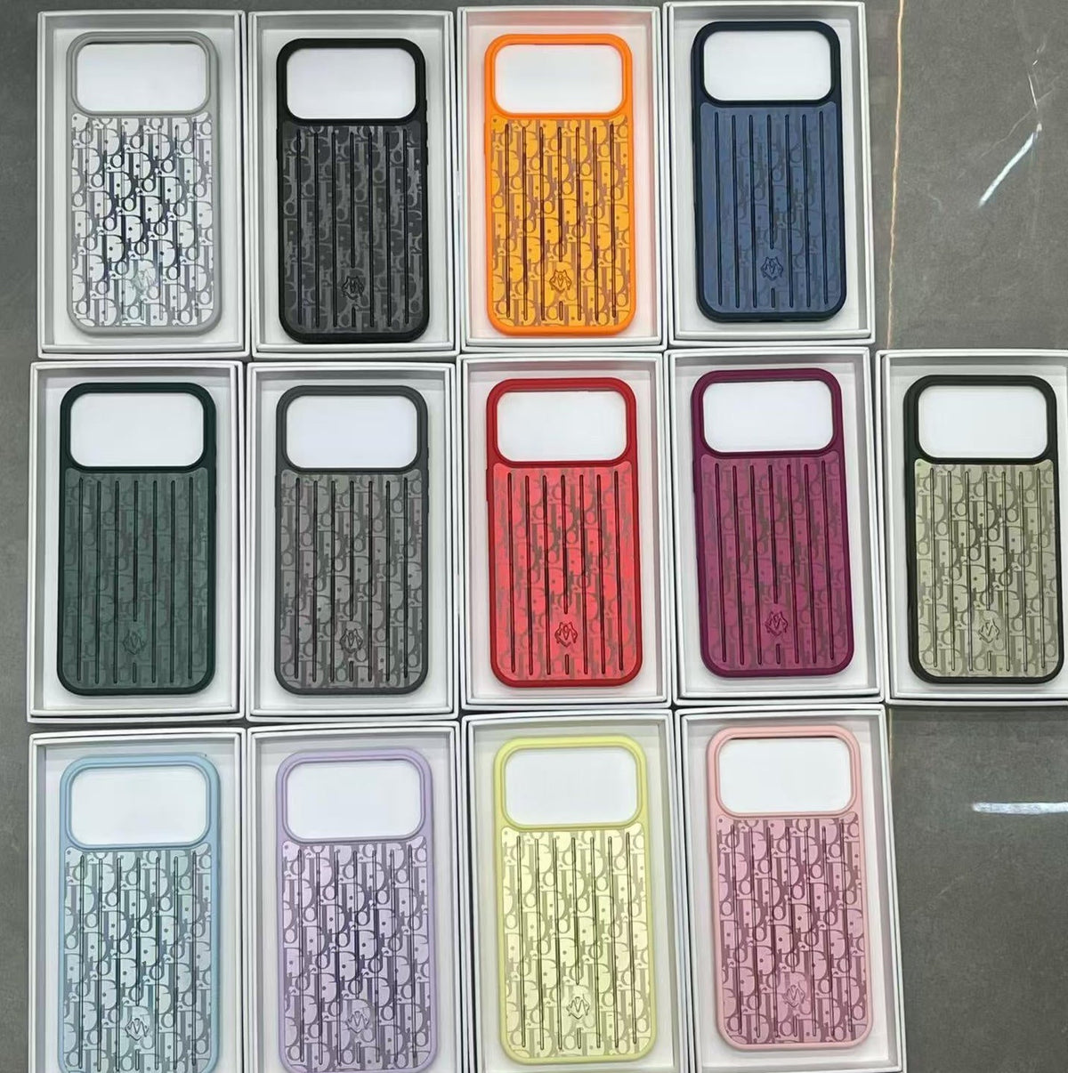 Funda llamativa para teléfono RMW & DD con empaque